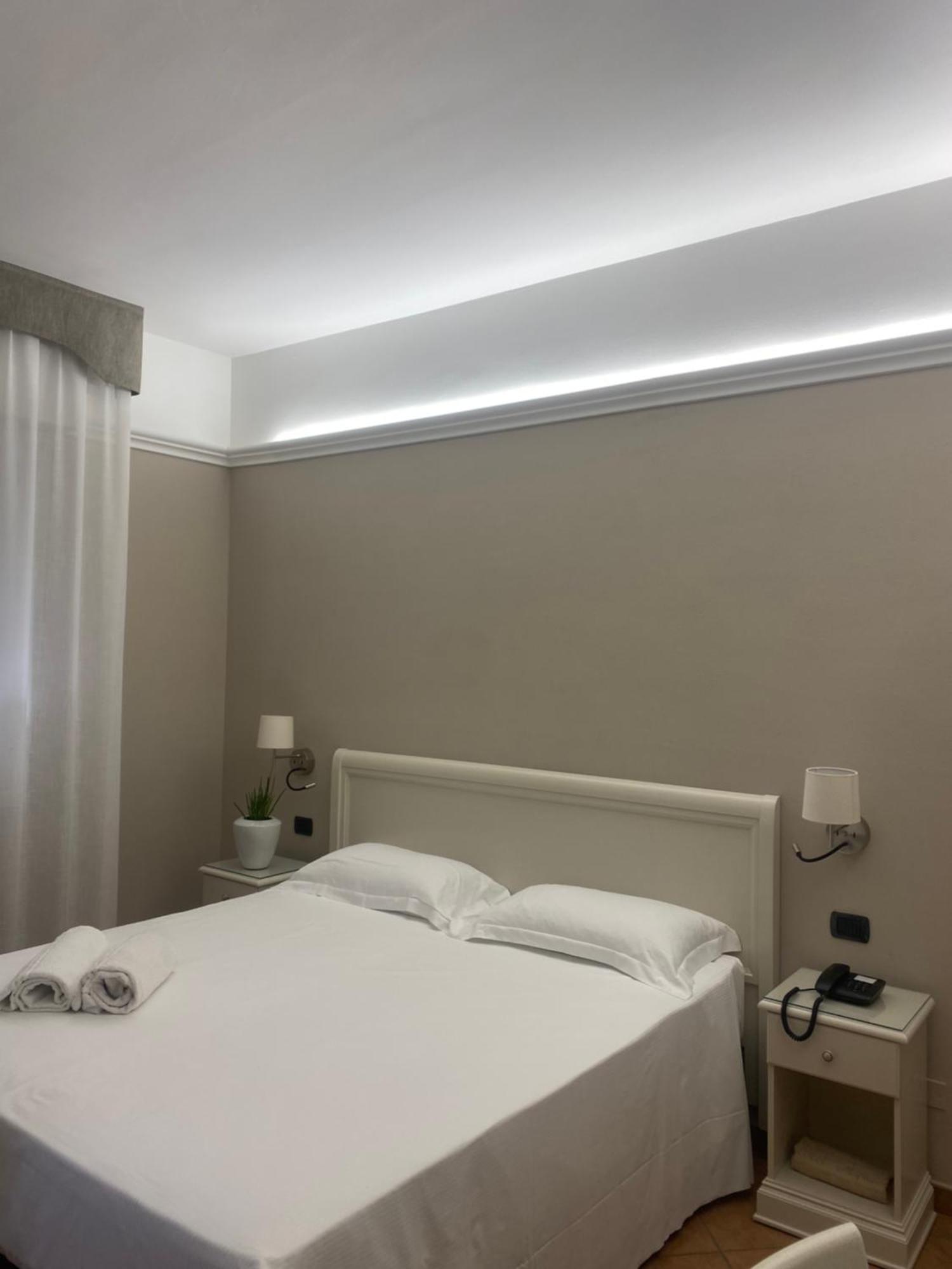 Hotel Aquila Castelfranco Emilia Exterior foto