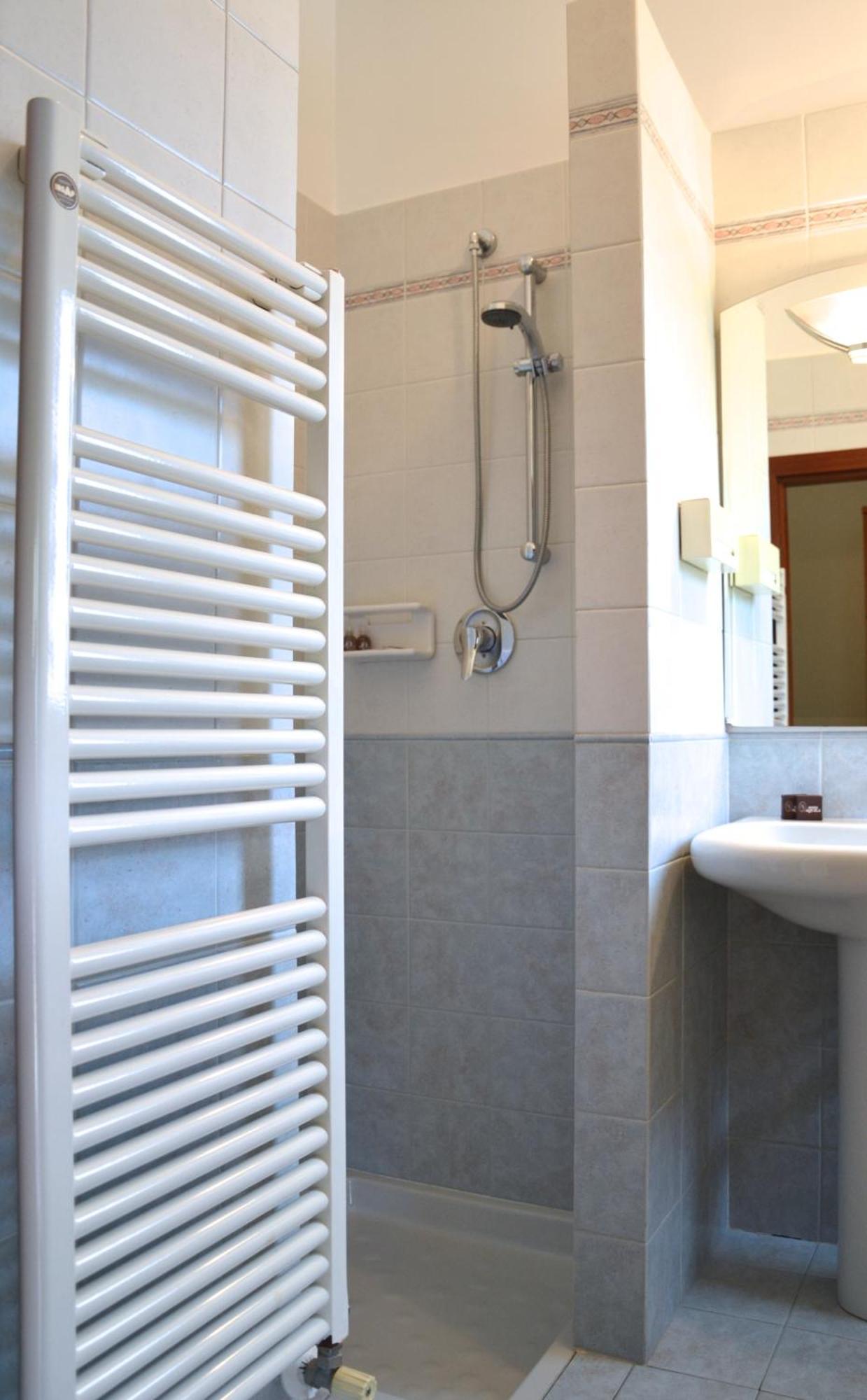 Hotel Aquila Castelfranco Emilia Habitación foto